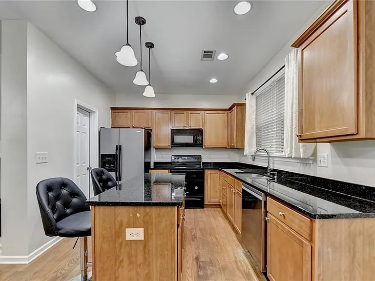 2602 Pierce Brennen Ct — Photo 18