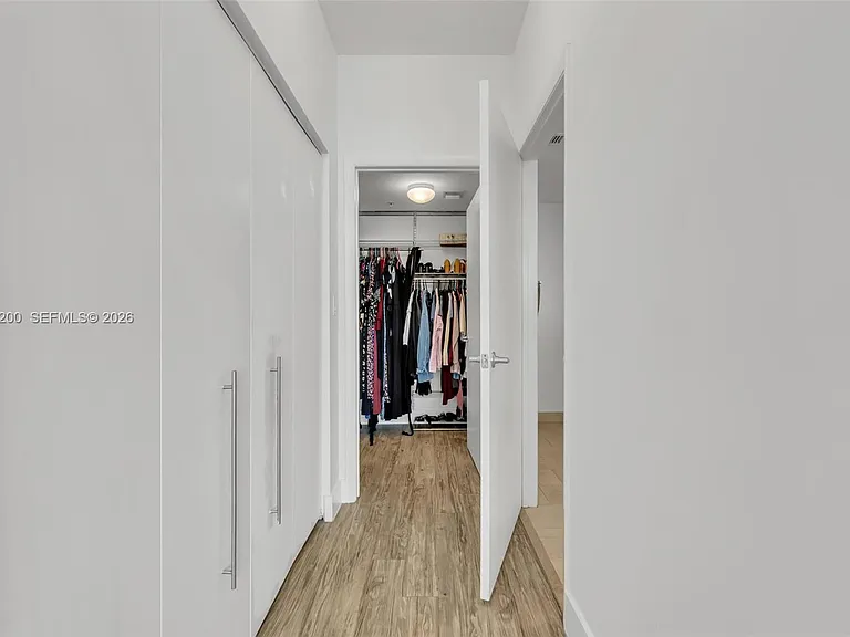 90 SW 3rd St #4303 — Photo 17