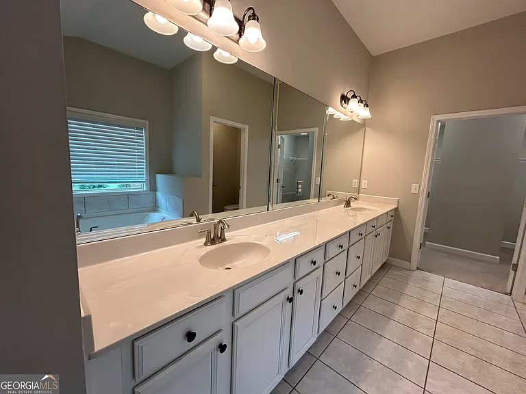 2940 Furlong Ct — Photo 19