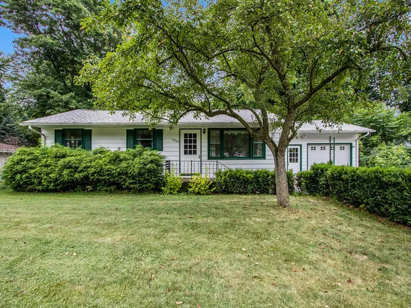 3230 Easy St, Benton Harbor, MI 49022