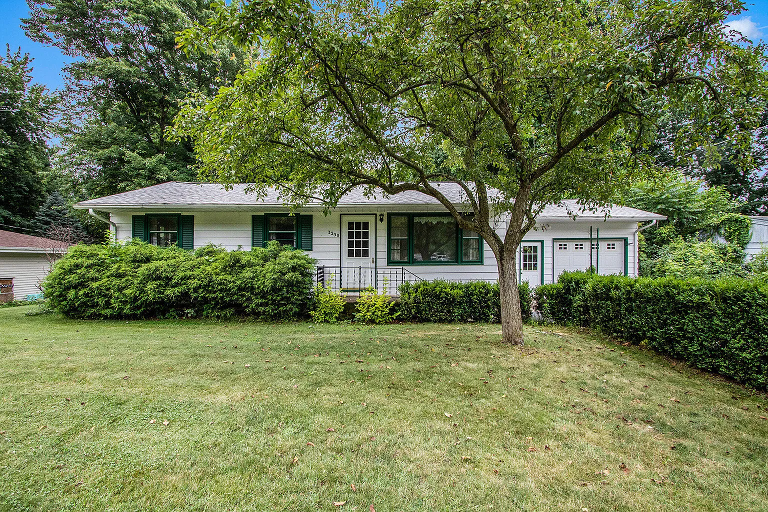 3230 Easy St photo 1