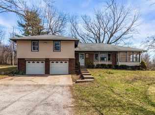 12425 Northern Ave, Liberty, MO 64068