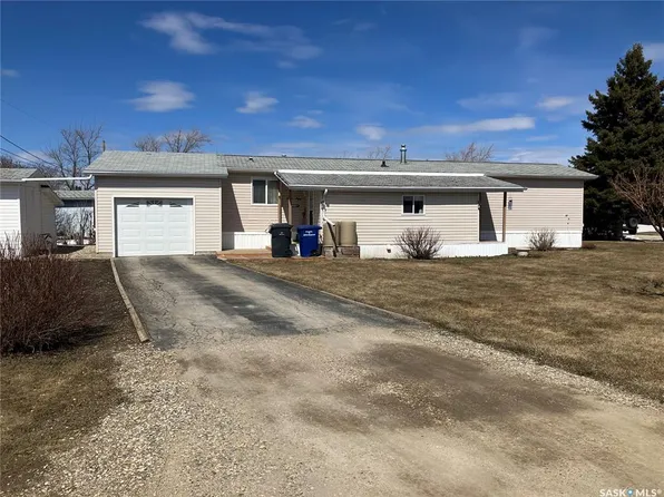 1216 2A STREET W, Nipawin, SK S0E 1E0