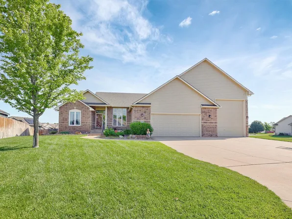 2316 E Dory St, Goddard, KS 67052
