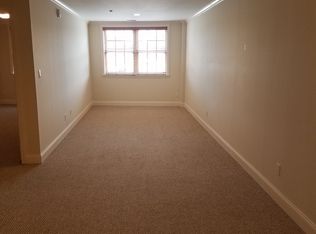 110 Jackson Ave, Syosset, NY 11791