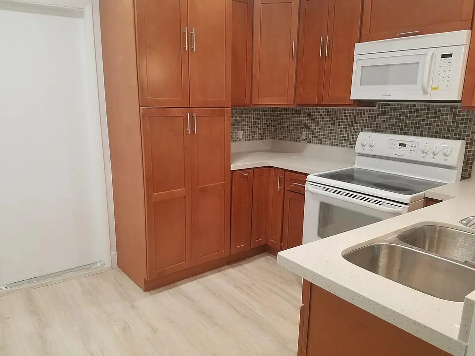 great functional kitchen with all new appliances