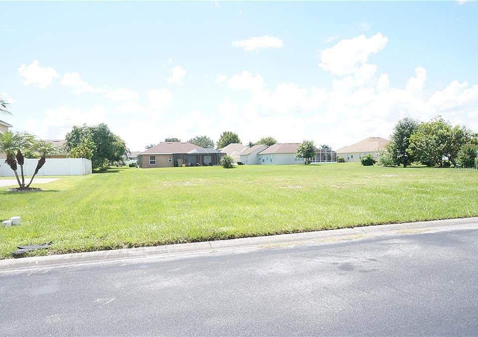 1st image of 7371 Bent Grass Dr