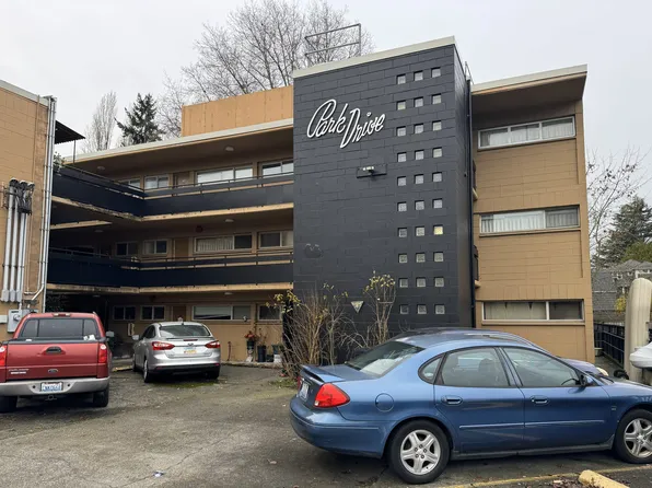4225 50th Ave S #204, Seattle, WA 98118