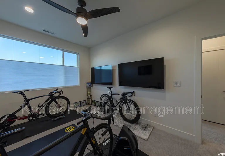 1541 E Talo Ct — Photo 32