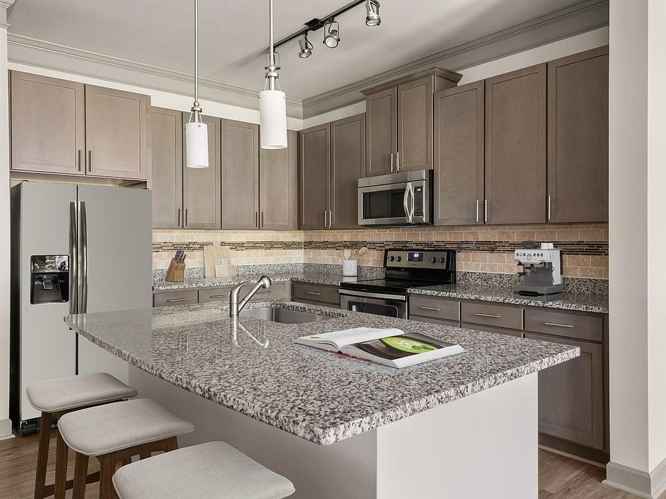 Aldridge at Town Village - Kitchen