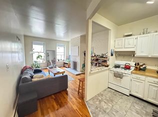 450 W 47th St APT 2A, New York, NY 10036
