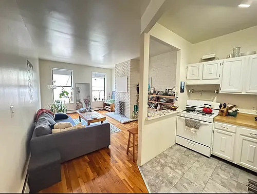 450 W 47th St #2A Photo 1