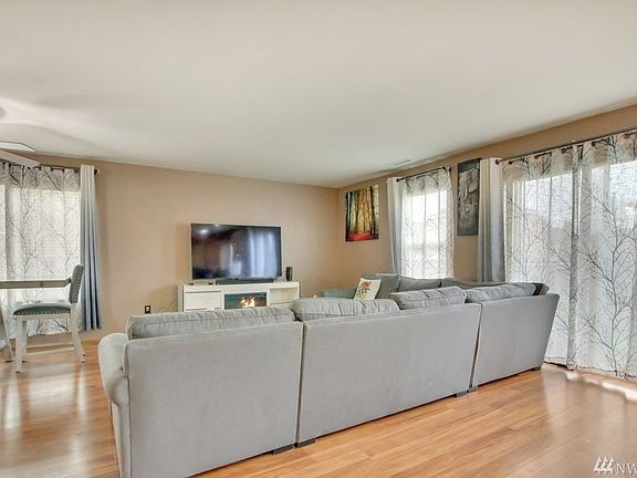 5th image of 9429 187th Street Ct E