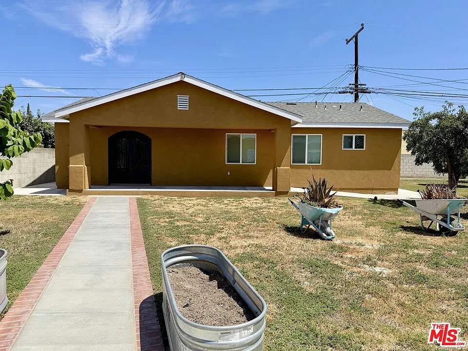 3 bed, 1200 sqft, $4,000 — Photo 1