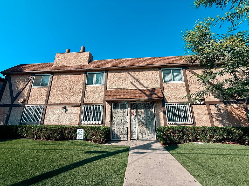 1st image of 11809 Hart St APT 2