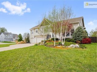 20094 Palisade St, Spring Hill, KS 66083