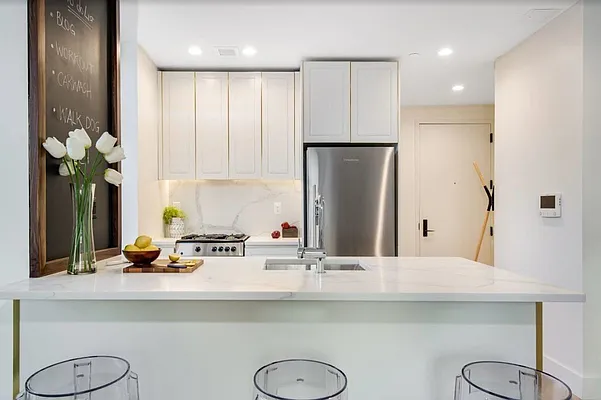 Rented by Bushburg | media 4