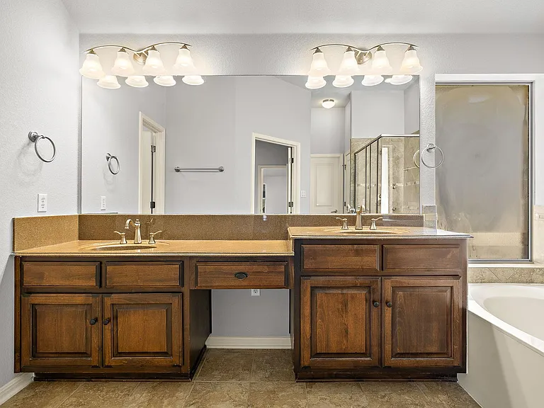 12713 Tierra Grande Trl — Photo 18