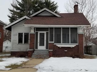 2010 S 4th St, Rockford, IL 61104