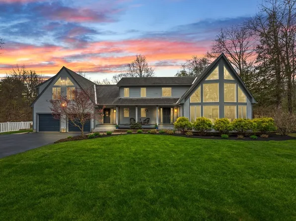 47 Orchard St, Newbury, MA 01922