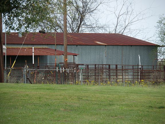 2nd image of 734 County Road 2600