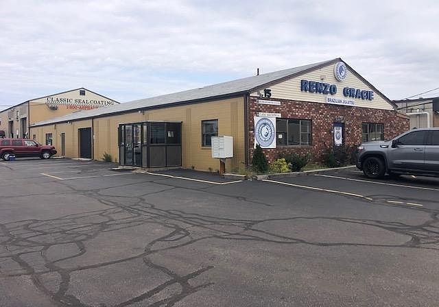 1st image of 15 Industrial Ln