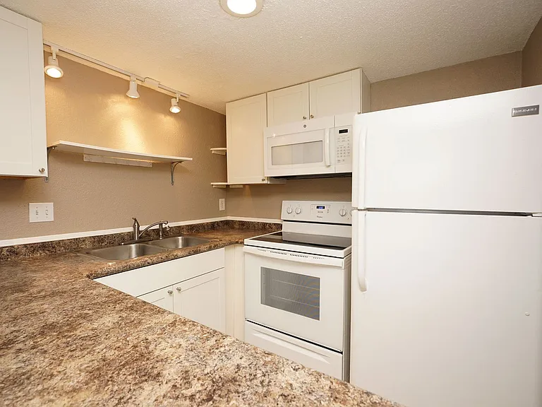 308 Miracle Strip Pkwy SW #21A — Photo 12