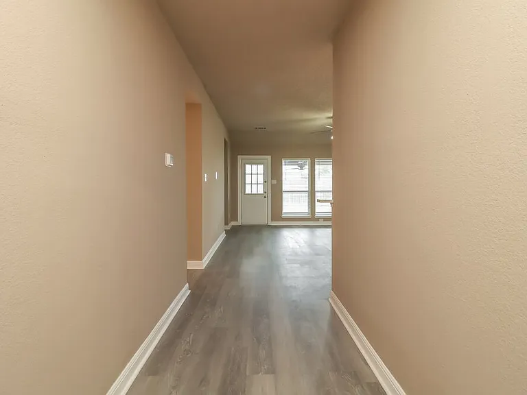 3512 Tommy Hays Dr — Photo 3