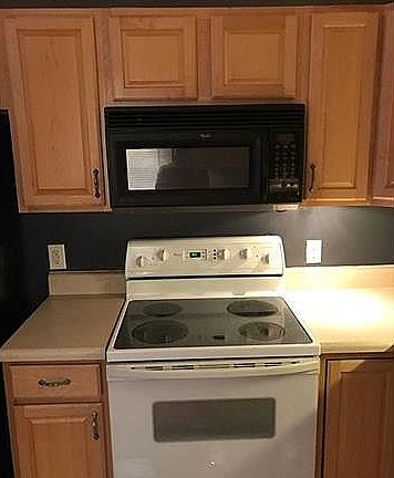 3rd image of 10219 Wilson Ave