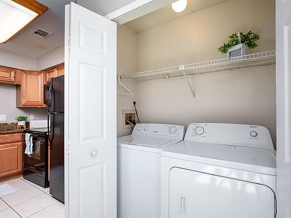 5th image of 609 Casa Park Ct #609