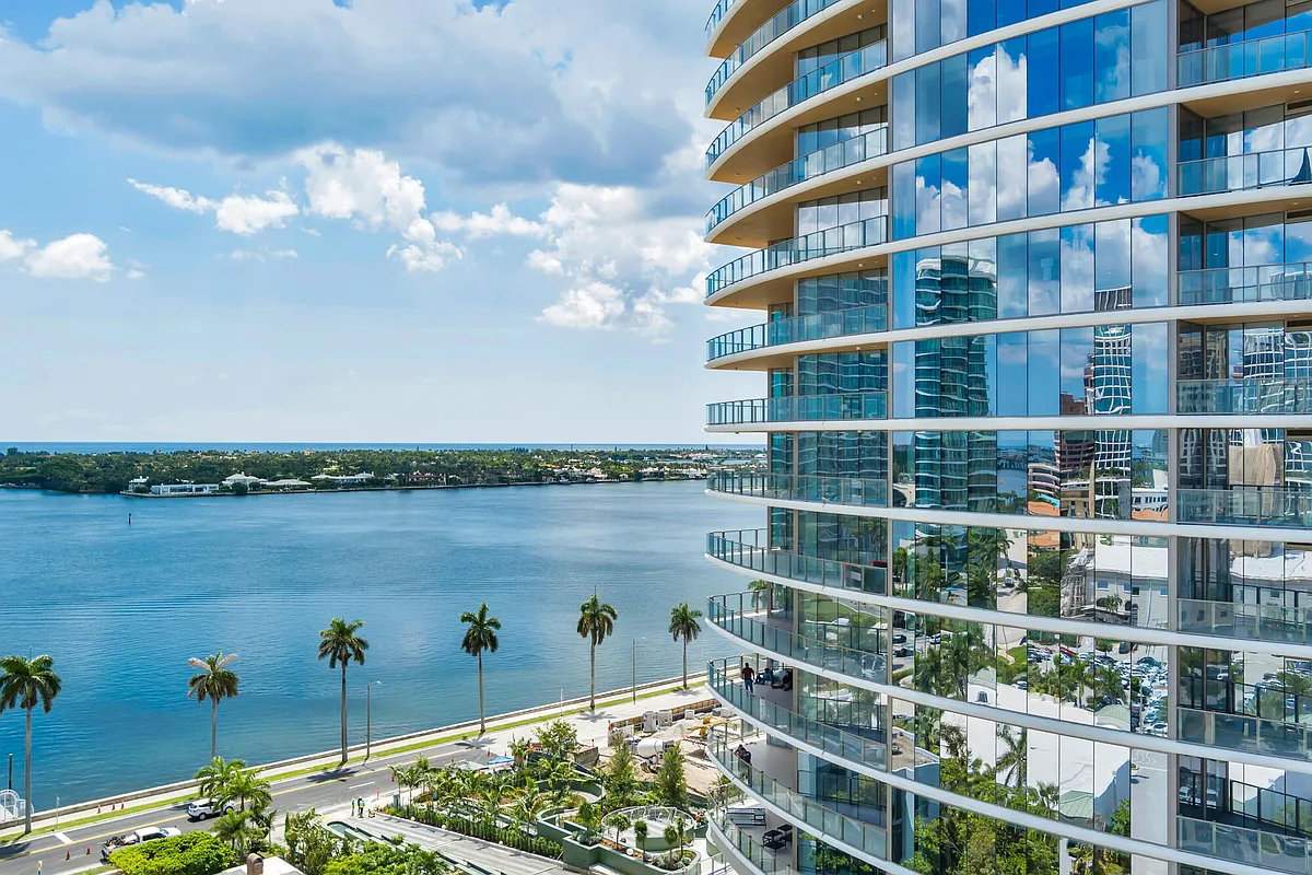 Building Photo - 1333 S Flagler Dr #901