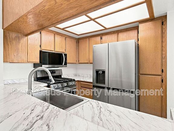 4th image of 787 Brookstone Rd Unit 301