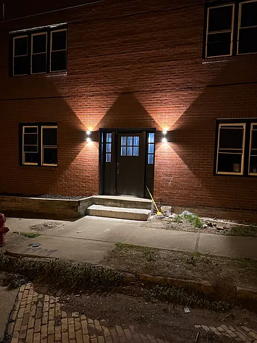 913 Vine St #1-2-4 Photo 1