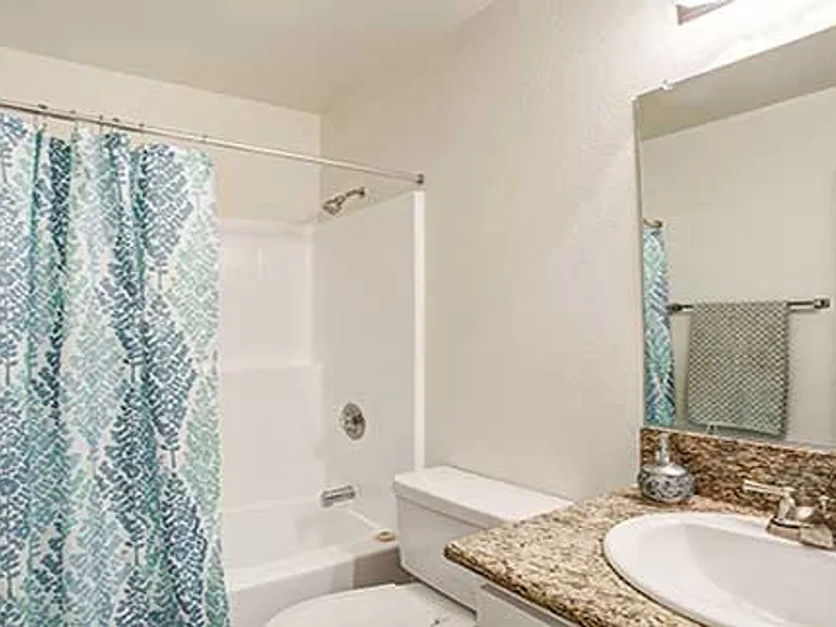 Waterstone Alta Loma Apartments — Photo 25