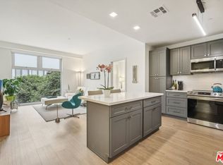 630 W 6th St APT 302, Los Angeles, CA 90017