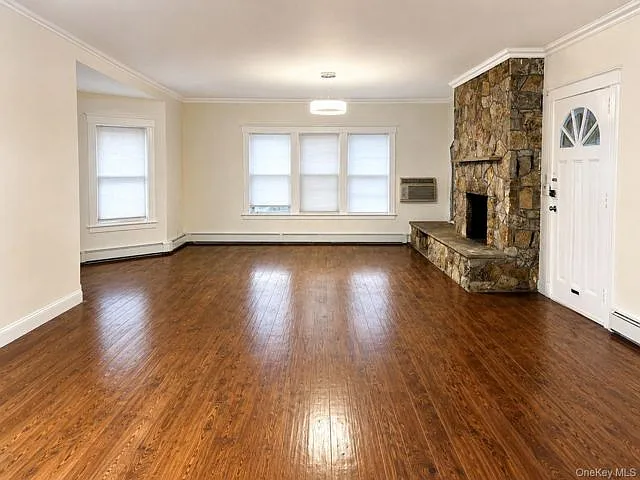 5 bed, 3.0 bath, 2180 sqft, $6,000 — Photo 4
