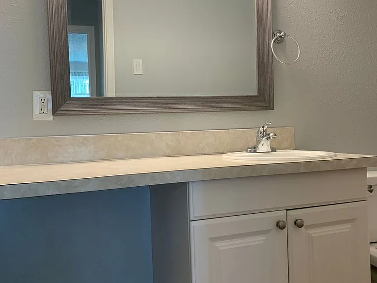 ES2275 -Eagle Rock Apartments — Photo 37