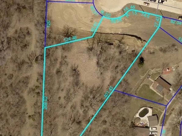 2100-02 Blue Dr, Sioux City, IA 51104