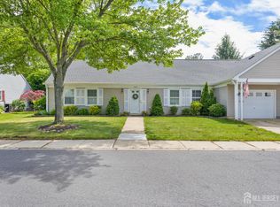 716 Victoria Ct #A, Monroe Township, NJ 08831