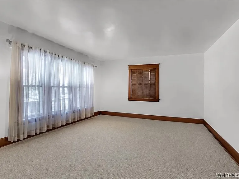 2830 Macklem Ave — Photo 9