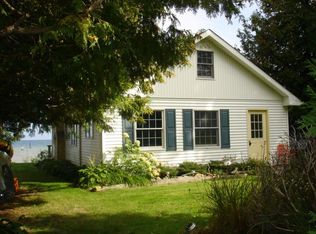 1497 Lakeside Dr, Harbor Beach, MI 48441
