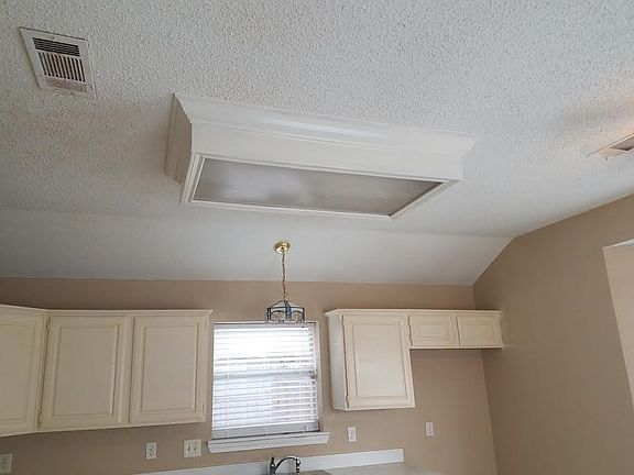 4th image of 11900 Port Rd