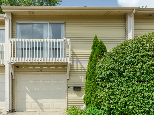 1586 Elder Dr #1586, Aurora, IL 60506
