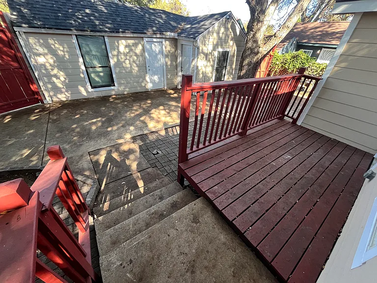 1143 Wilbur St — Photo 20