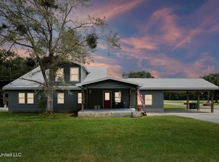 1980 Washington St, Bay Saint Louis, MS 39520