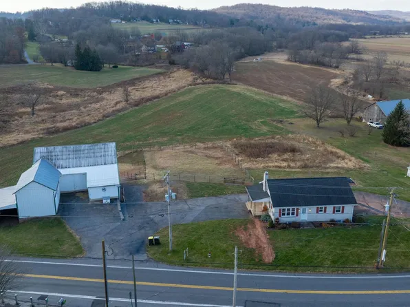 735 & 745 W Route 897, Reinholds, PA 17569