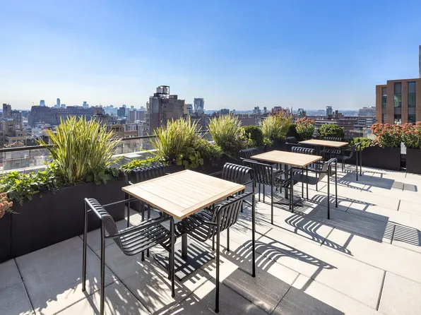 215 West 28th Street 2C image 35 of 36