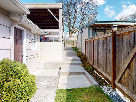 4th image of 509 Avenue C APT 2
