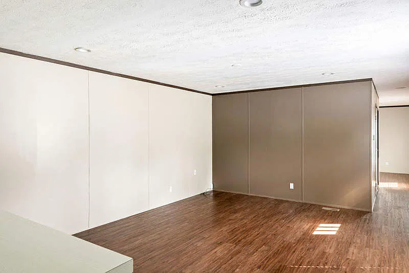 4 bed, 2.0 bath, 1368 sqft, $1,499 — Photo 4