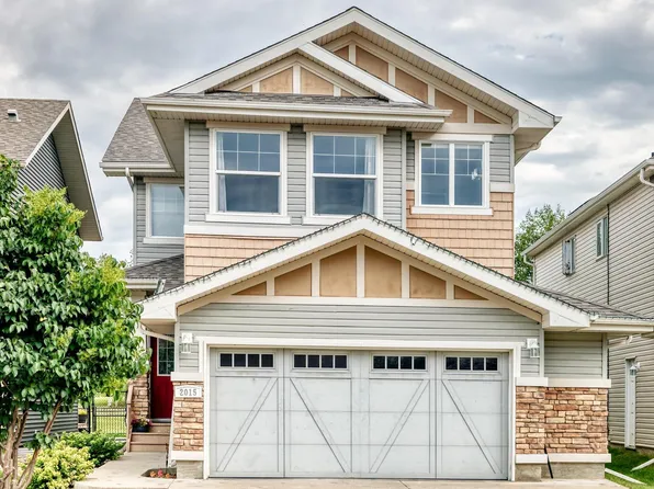 2015 Chalmers Way SW, Edmonton, AB T6W 2G1